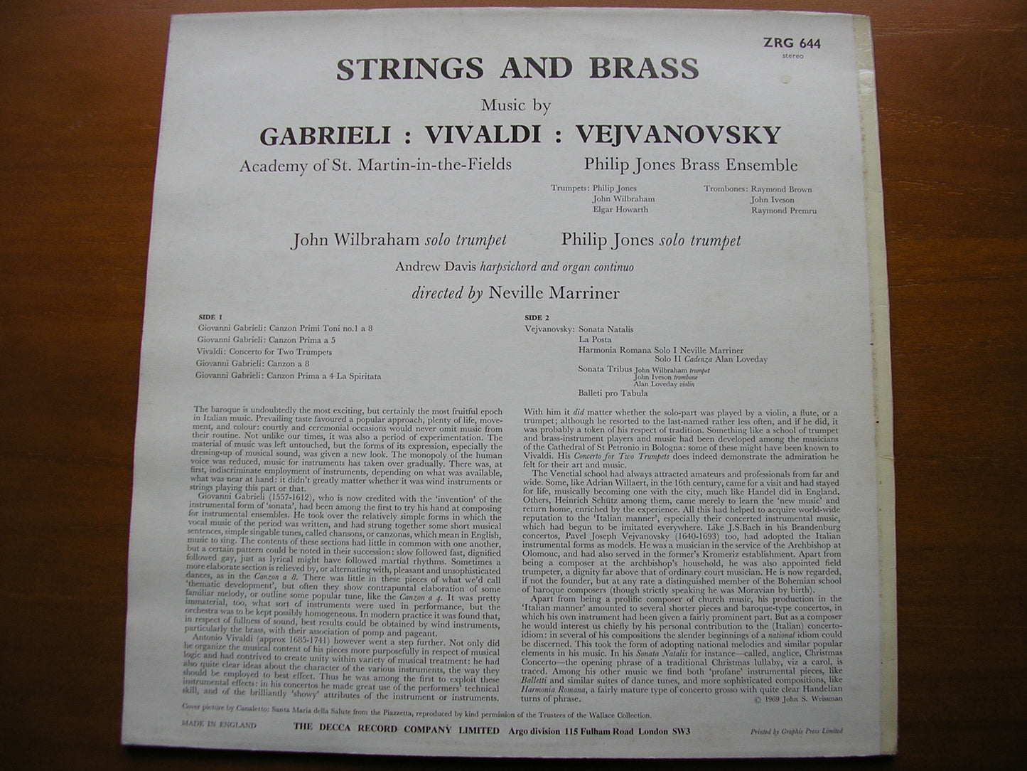 STRINGS & BRASS: MUSIC OF GABRIELI / VEJVANOVSKY / VIVALDI     WILBRAHAM / JONES / DAVIS / MARRINER     ZRG 644