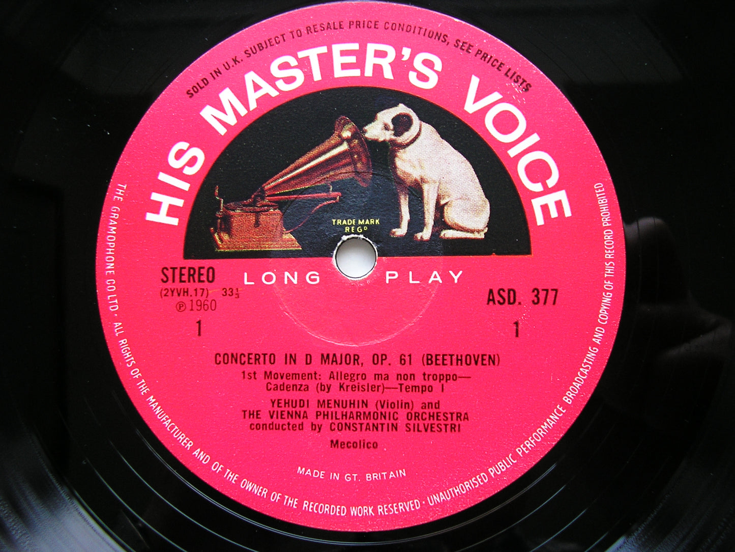 BEETHOVEN: VIOLIN CONCERTO     MENUHIN / VIENNA PHILHARMONIC / SILVESTRI       ASD 377