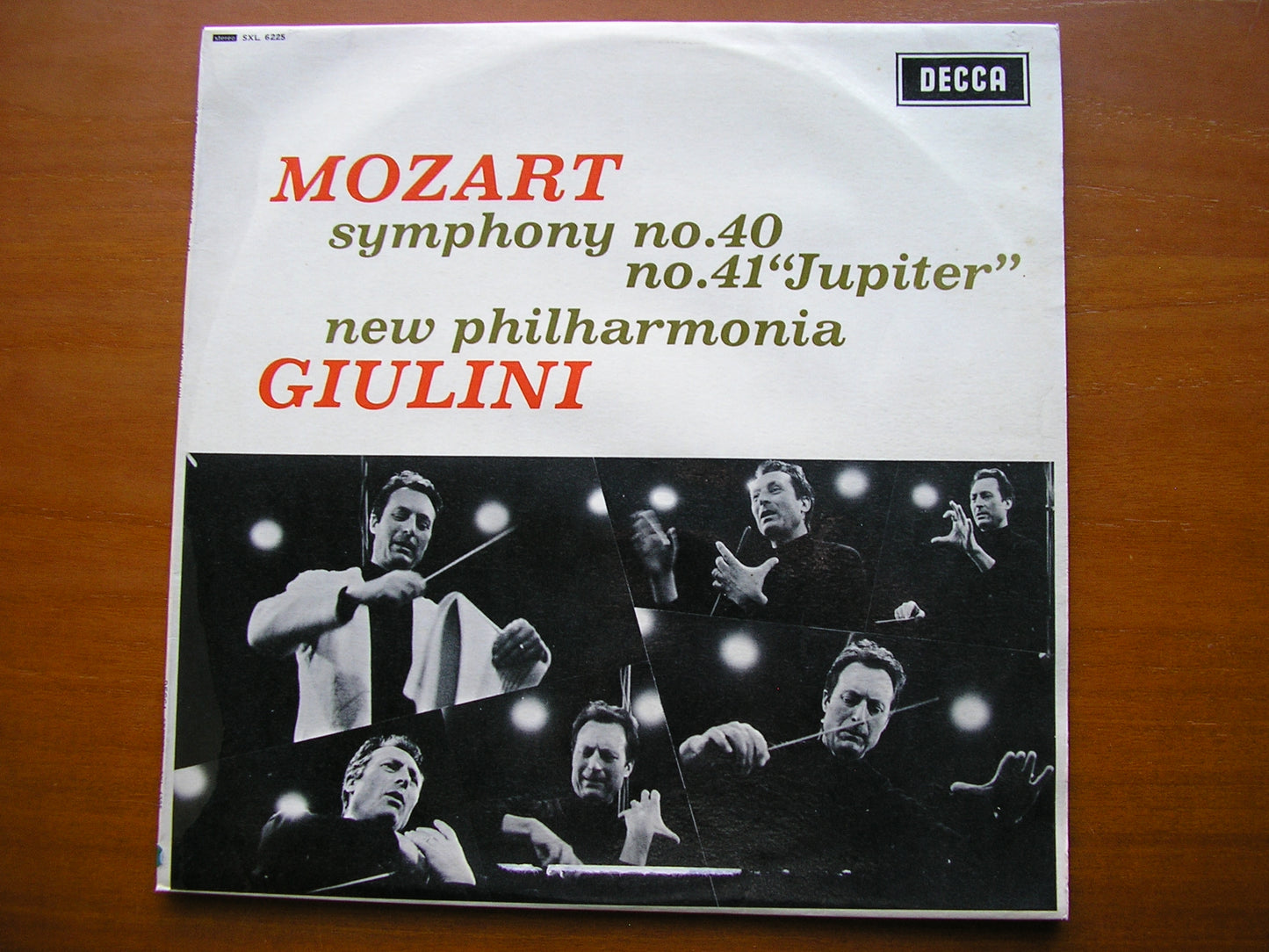 MOZART: SYMPHONIES Nos. 40  &  41  'Jupiter'      GIULINI / NEW PHILHARMONIA     SXL 6225