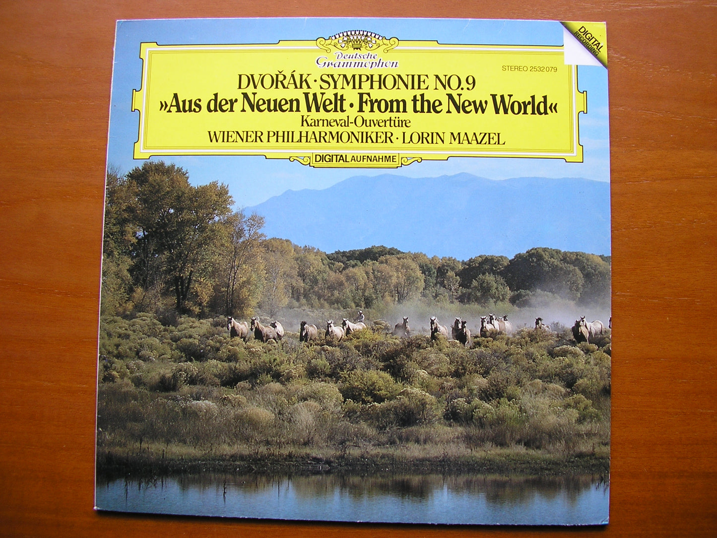 DVORAK: SYMPHONY No. 9  'From the New World'  / CARNIVAL Overture      MAAZEL / VIENNA PHILHARMONIC     2532 079