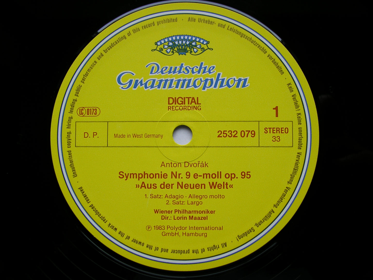 DVORAK: SYMPHONY No. 9  'From the New World'  / CARNIVAL Overture      MAAZEL / VIENNA PHILHARMONIC     2532 079