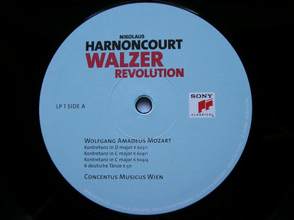 WALZER REVOLUTION: From Mozart to Lanner & Strauss      HARNONCOURT / CONCENTUS  MUSICUS VIENNA    3LP    88985342011