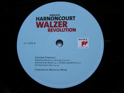 WALZER REVOLUTION: From Mozart to Lanner & Strauss      HARNONCOURT / CONCENTUS  MUSICUS VIENNA    3LP    88985342011