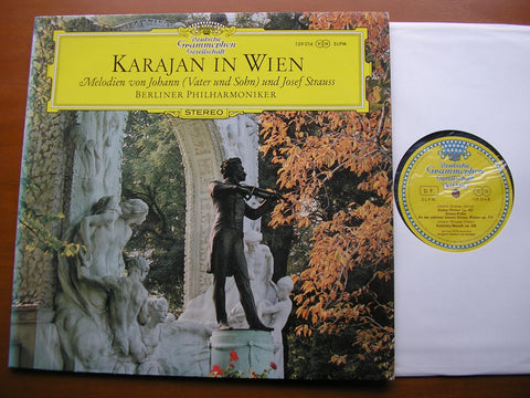 KARAJAN IN VIENNA: MUSIC OF THE STRAUSS FAMILY       KARAJAN / BERLIN PHILHARMONIC     139 014