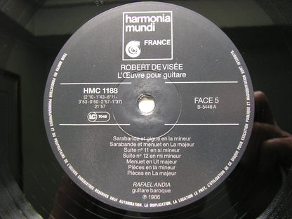 DE VISEE: SUITES OF DANCES 1682 & 1686        RAFAEL ANDIA, baroque guitar      3LP       HMC 1186 - 88