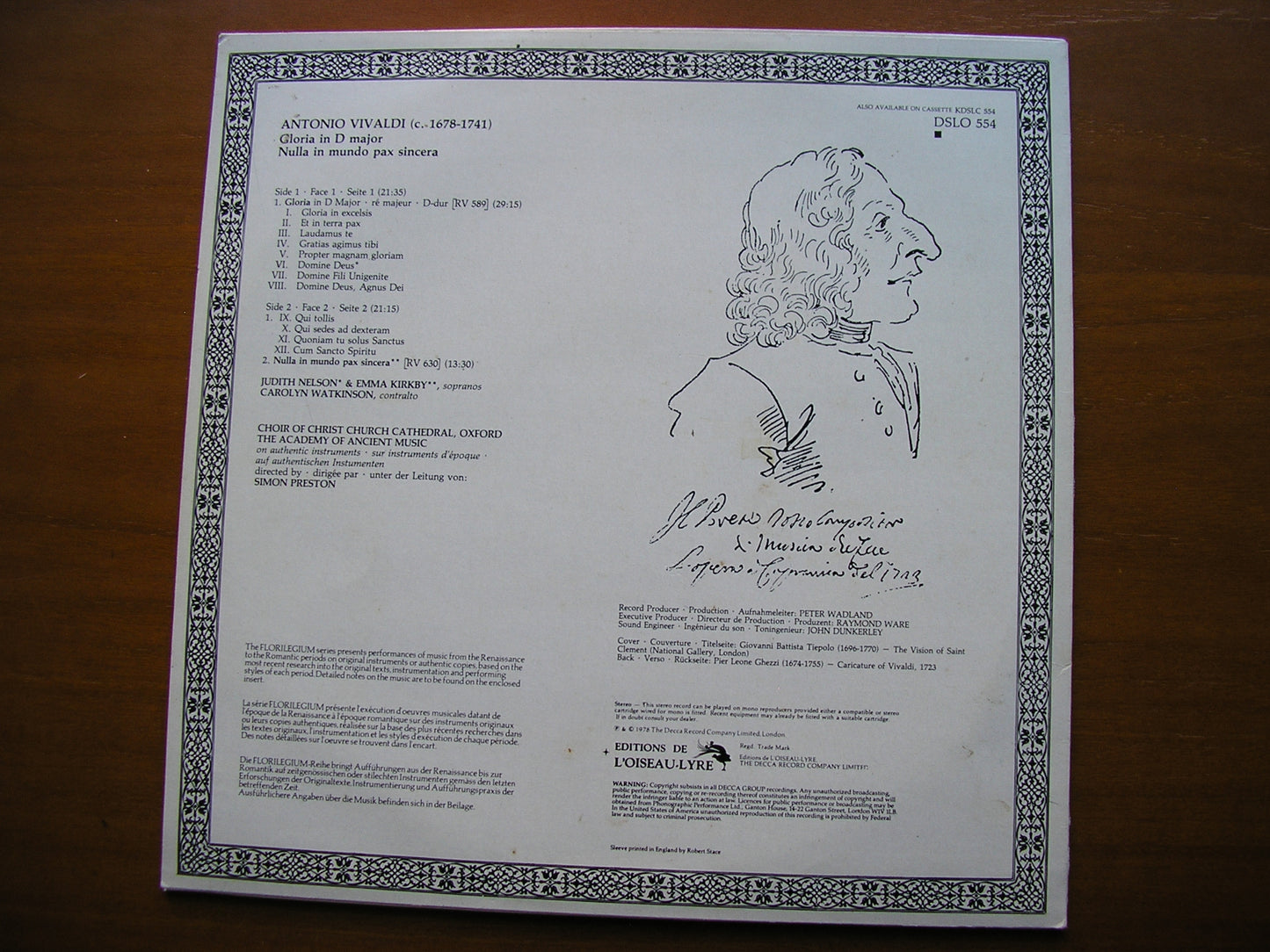 VIVALDI: GLORIA in D  RV589 / NULLA IN MUNDO  RV 630      SOLOISTS / ACADEMY OF ANCIENT MUSIC / PRESTON      DSLO 554