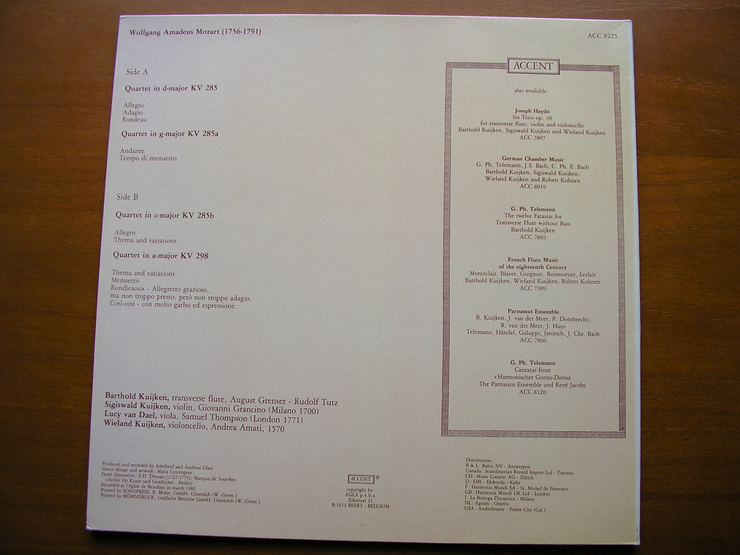 MOZART: FLUTE QUARTETS    KUIJKEN B / VAN DAEL / KUIJKEN W / KUIJKEN S     ACC 8225