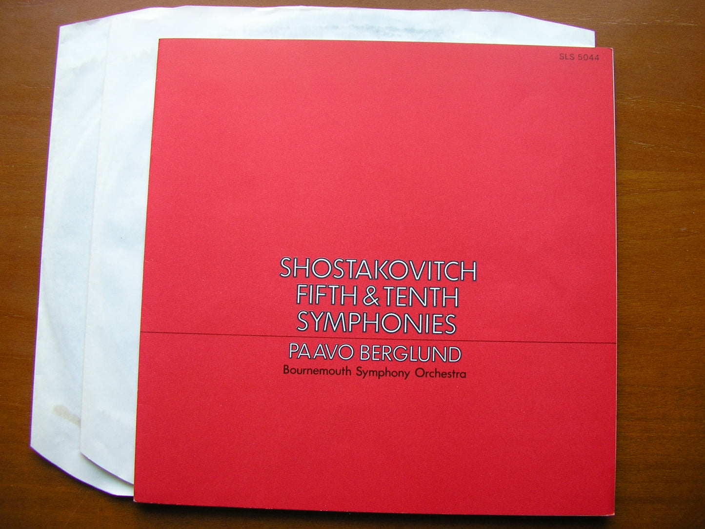 SHOSTAKOVICH: SYMPHONIES Nos. 5 & 10       BERGLUNG / BOURNEMOUTH SYMPHONY   2LP      SLS 5044