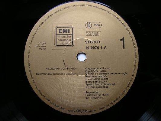 HILDEGARD VON BINGEN: SYMPHONY OF SACRED SONGS     SEQUENTIA      19 9976