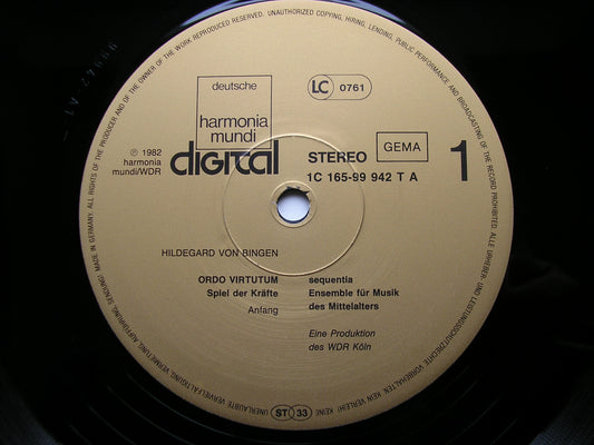HILDEGARD VON BINGEN: ORDO VIRTUTUM      SEQUENTIA ENSEMBLE FOR MUSIC OF THE MIDDLE AGES     2LP     99 942/3