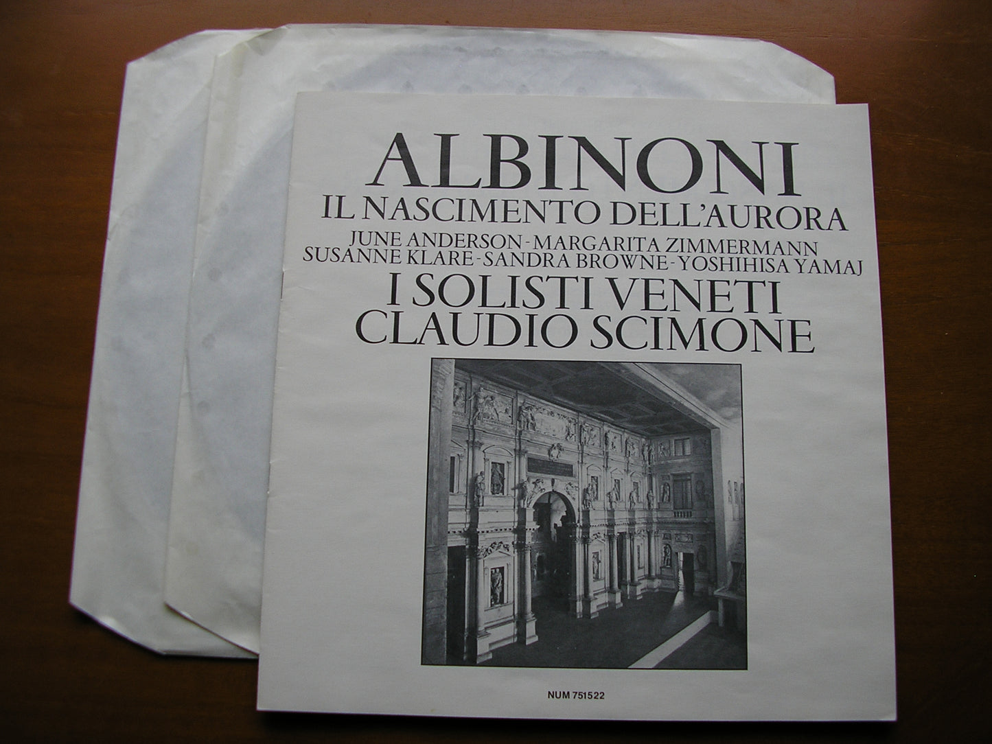 ALBINONI: IL NASCIMENTO DELL'AURORA    SOLOISTS / I SOLOISTI DI VENETI / SCIMONE     2LP     NUM 751522