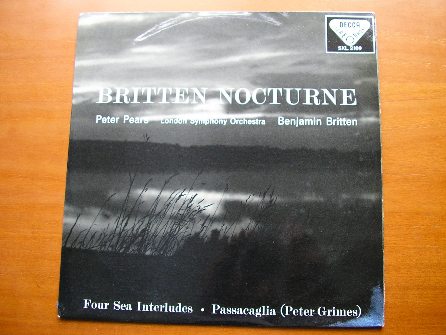BRITTEN: NOCTURNE / FOUR SEA INTERLUDES / PASSACAGLIA from PETER GRIMES      BRITTEN / LONDON SYMPHONY     SXL 2189