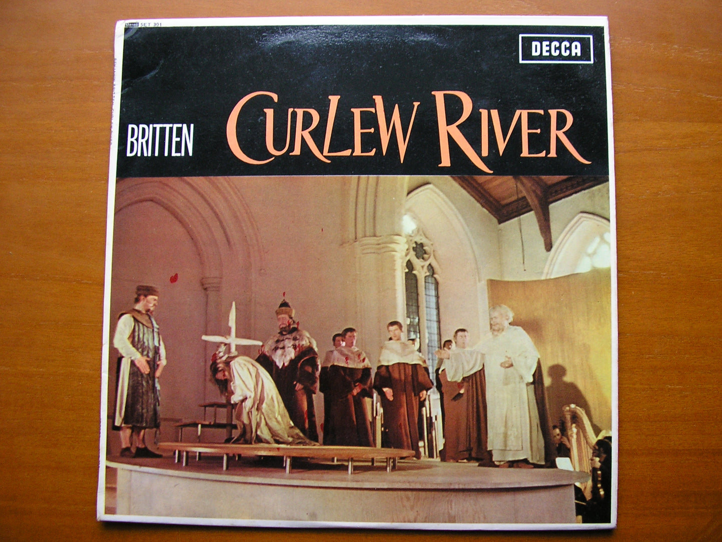 BRITTEN: CURLEW RIVER     SOLOISTS / TUNNARD / BRITTEN    SET 301