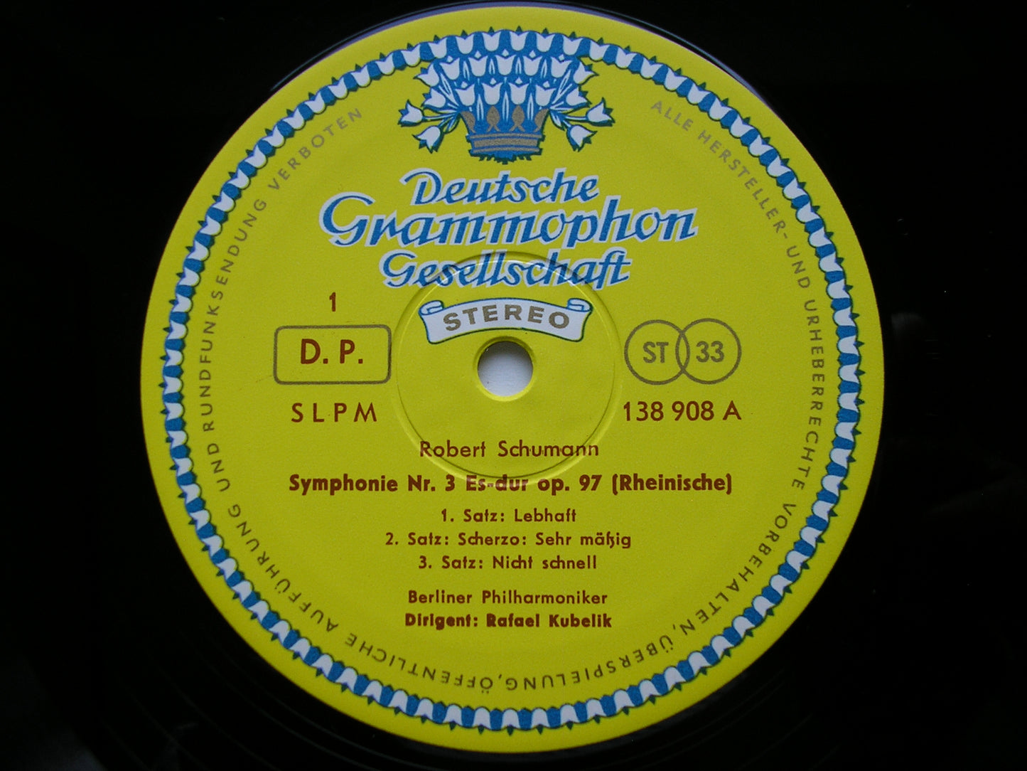 SCHUMANN: THE FOUR SYMPHONIES / TWO OVERTURES     KUBELIK / BERLIN PHILHARMONIC    3 LP