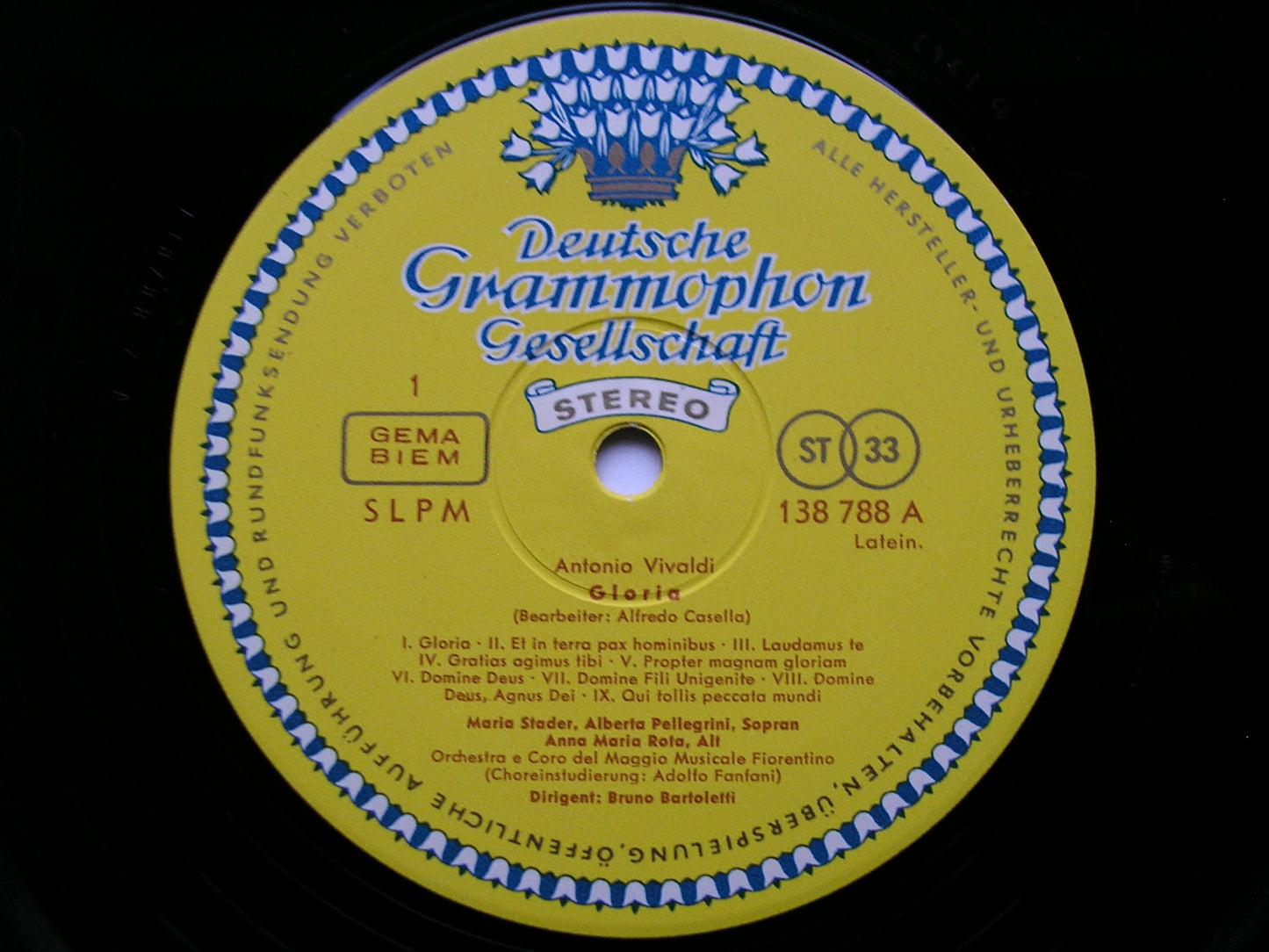 VIVALDI: GLORIA & CREDO    SOLOISTS / MAGGIO MUSICALE FIORENTINO / BARTOLETTI    138 788