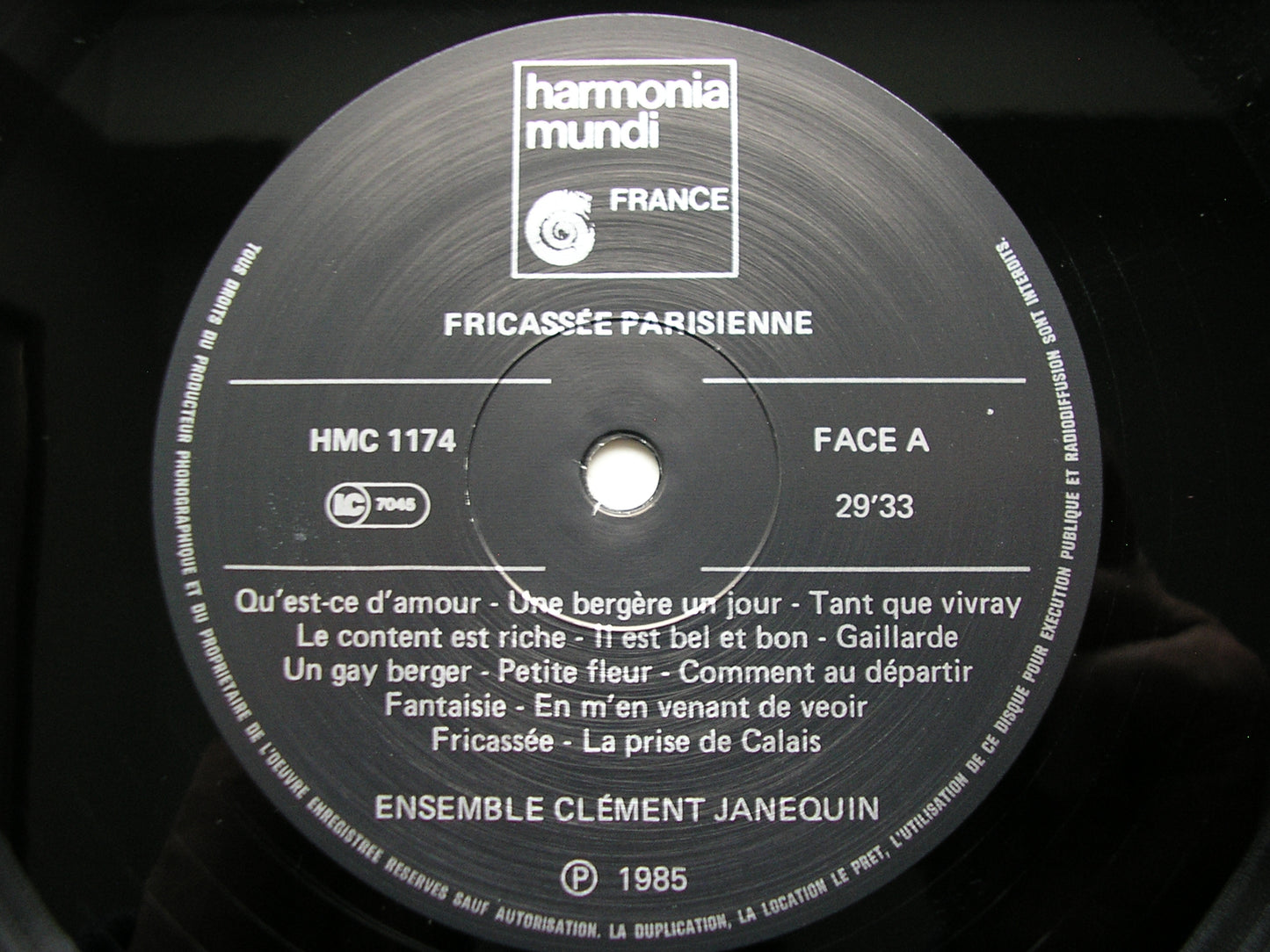 FRICASSEE PARISIENNE:  FRENCH SONGS OF THE RENAISSANCE      ENSEMBLE CLEMENT JANNEQUIN     HMC 1174