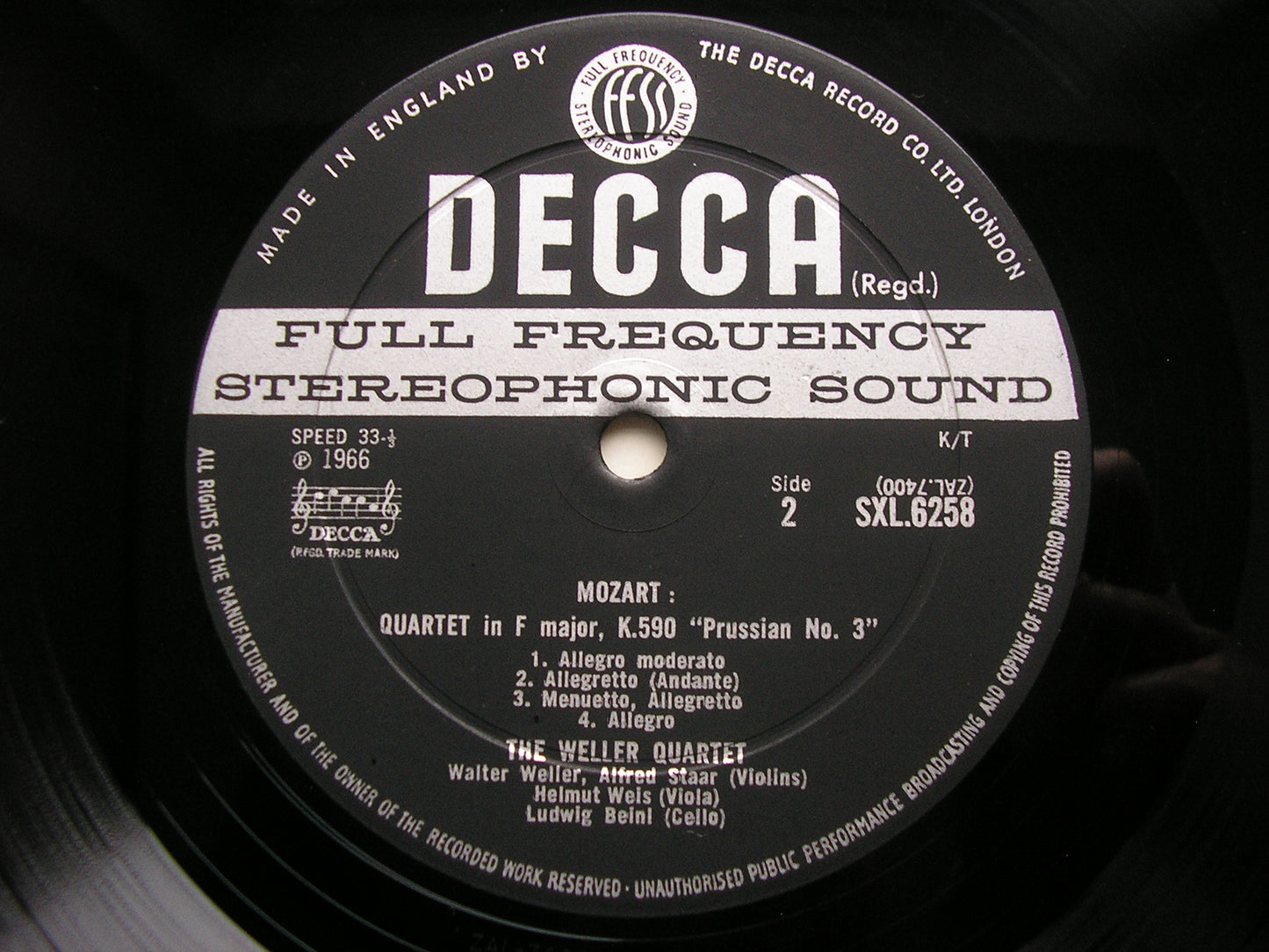 MOZART: STRING QUARTETS K575 in D & K590 in F       THE WELLER QUARTET    SXL 6258