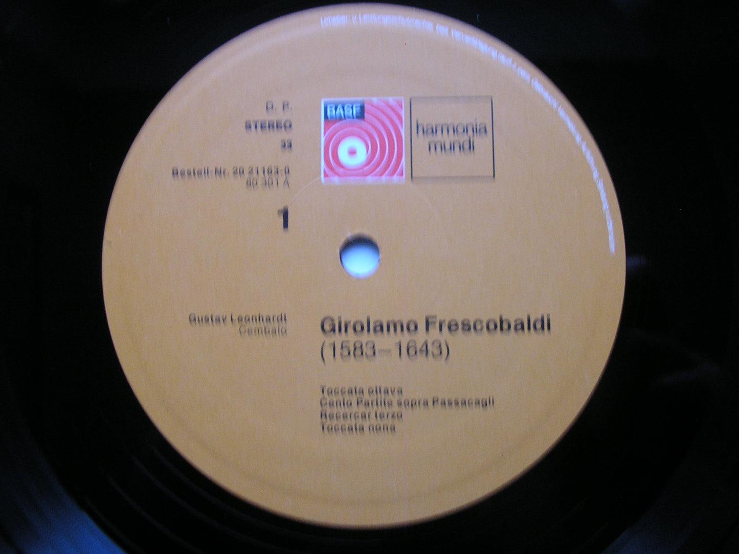FRESCOBALDI: WORKS FOR HARPSICHORD & ORGAN     GUSTAV LEONHARDT     2021163