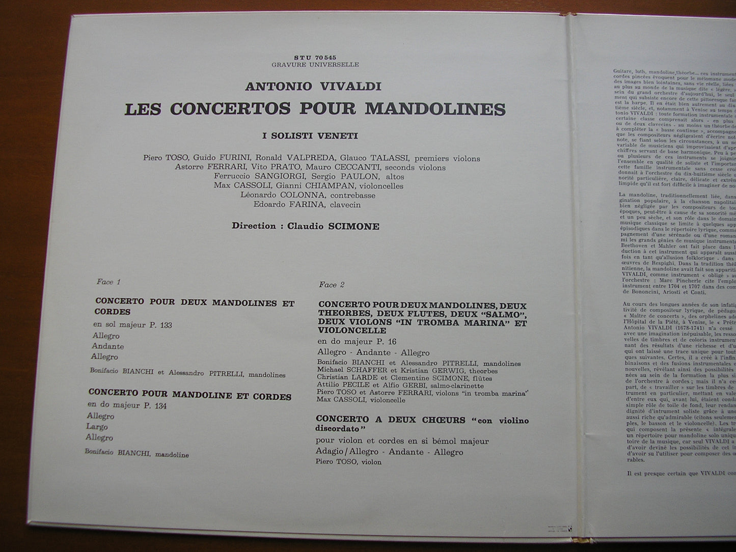 VIVALDI: CONCERTOS FOR MANDOLINS     BIANCHI / PITRELLI / I SOLOISTI VENETI / CLAUDIO SCIMIONE      STU 70545
