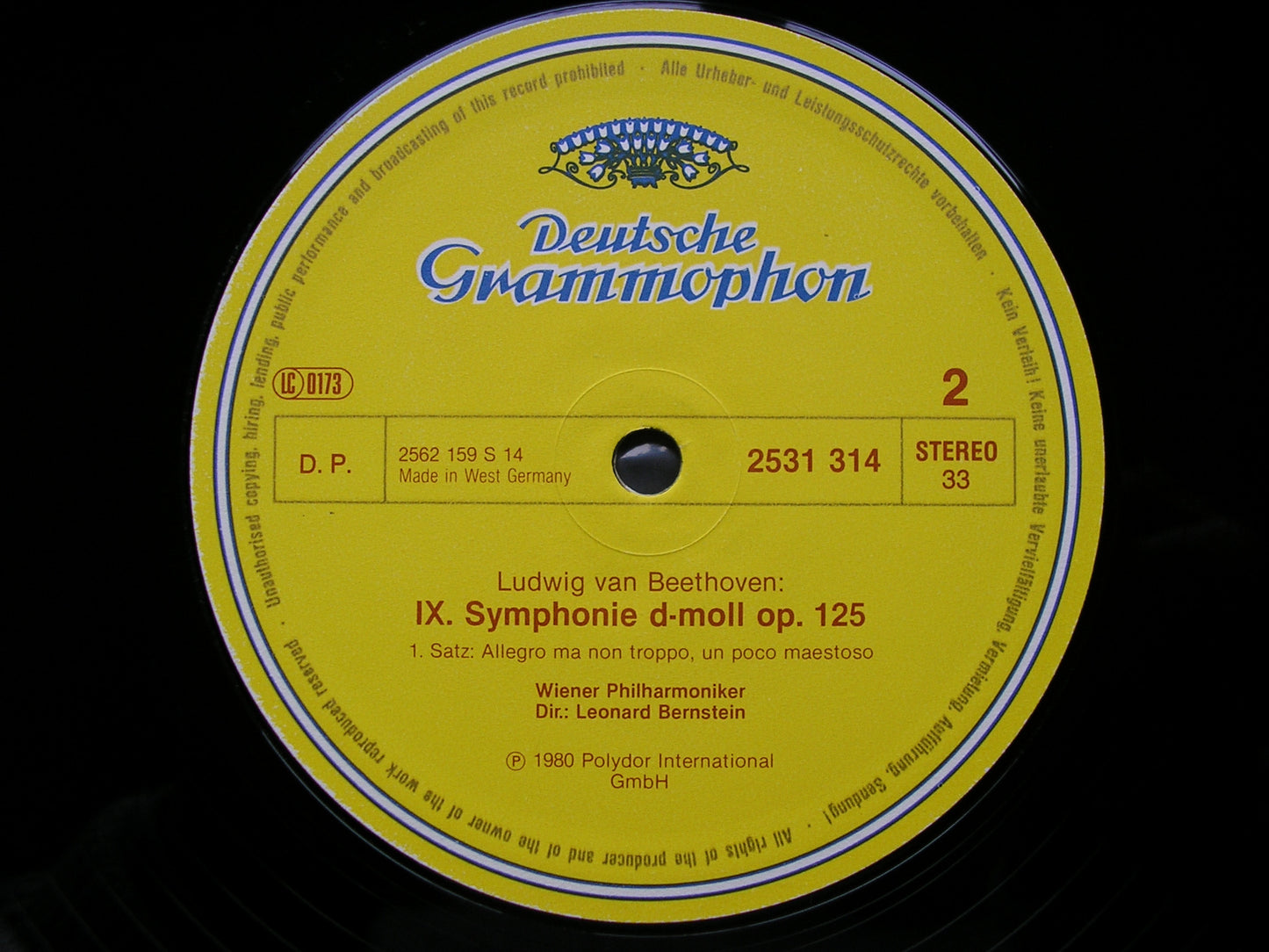 BEETHOVEN: THE NINE SYMPHONIES   BERNSTEIN / VIENNA  PHILHARMONIC  DG 8 LP
