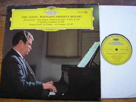 MOZART: PIANO SONATAS K281 & K310 / FANTASIE K397 / VARIATIONS K398    EMIL GILELS   2530 061