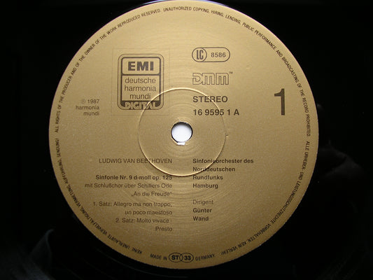 BEETHOVEN: SYMPHONY No. 9    SOLOISTS / NDR ORCHESTRA / WAND  EL 16 9595