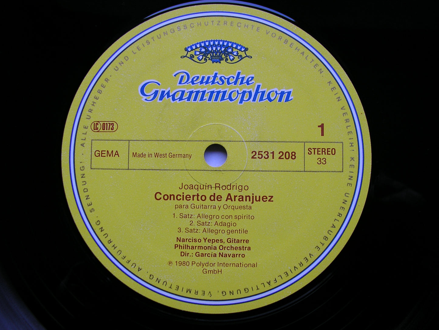 RODRIGO: CONCIERTO DE ARANJUEZ / CONCIERTO MADRIGAL    YEPES / MONDEN / PHILHARMONIA / NAVARRO    2531 208