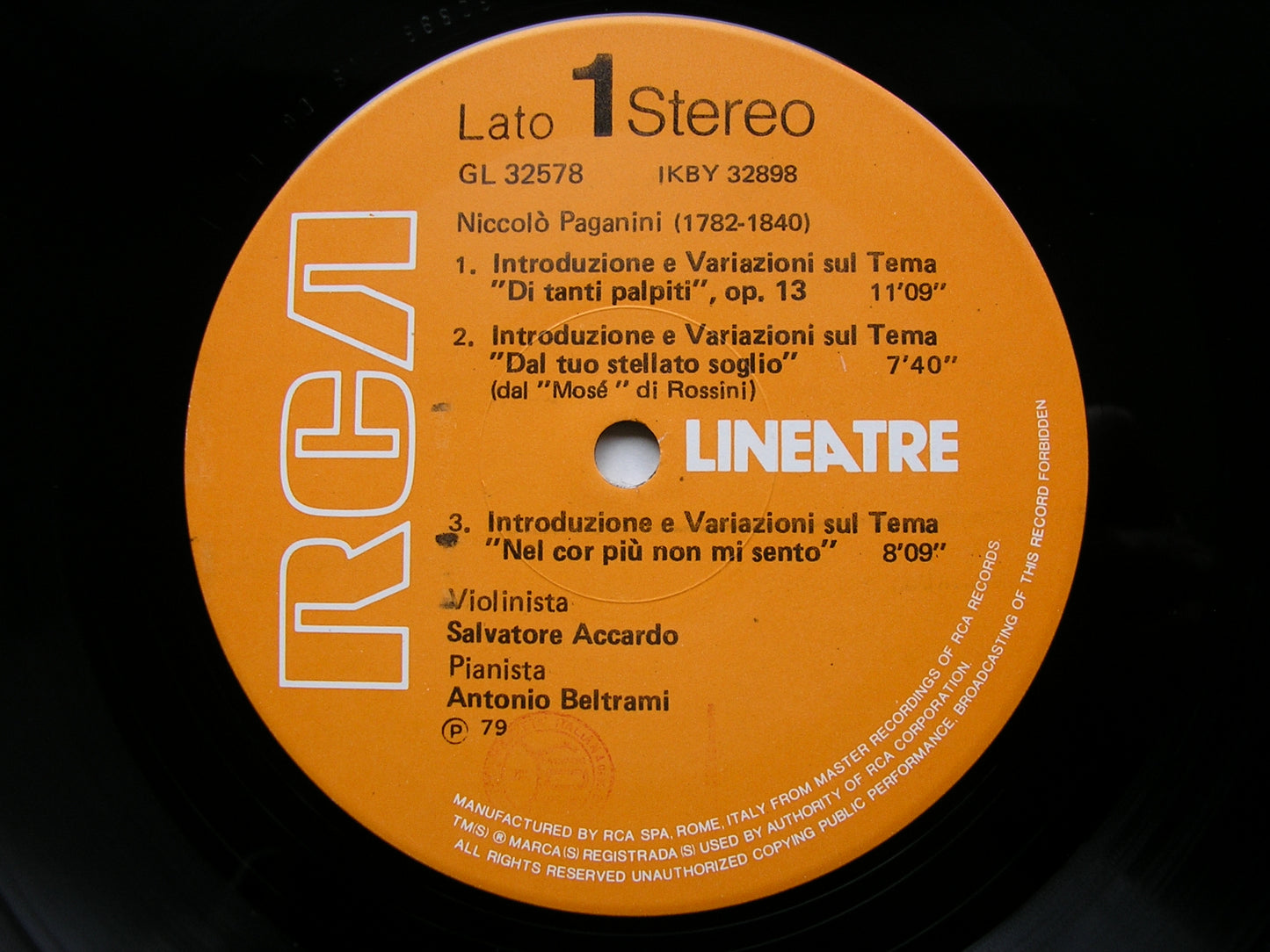 PAGANINI: VIRTUOSO SHOWPIECES FOR VIOLIN    ACCARDO / BELTRAMI    GL 32578