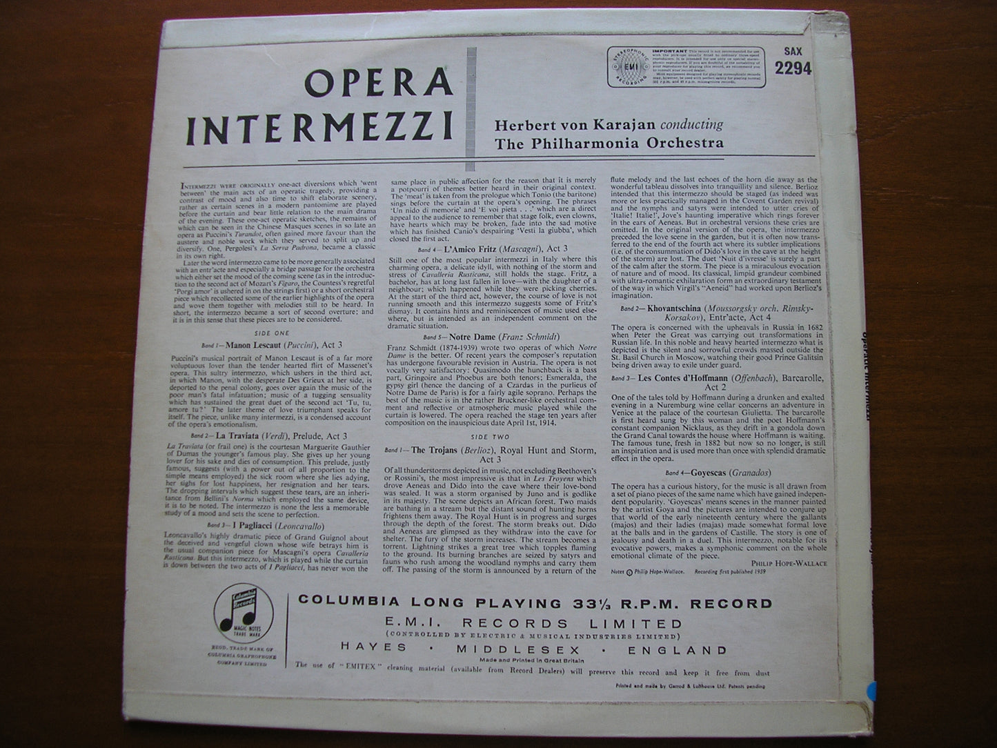 OPERATIC INTERMEZZI: MASCAGNI / SCHMIDT / GRANADOS / PUCCINI / LEONCAVALLO / VERDI / BERLIOZ    KARAJAN / PHILHARMONIA ORCHESTRA     SAX 2294