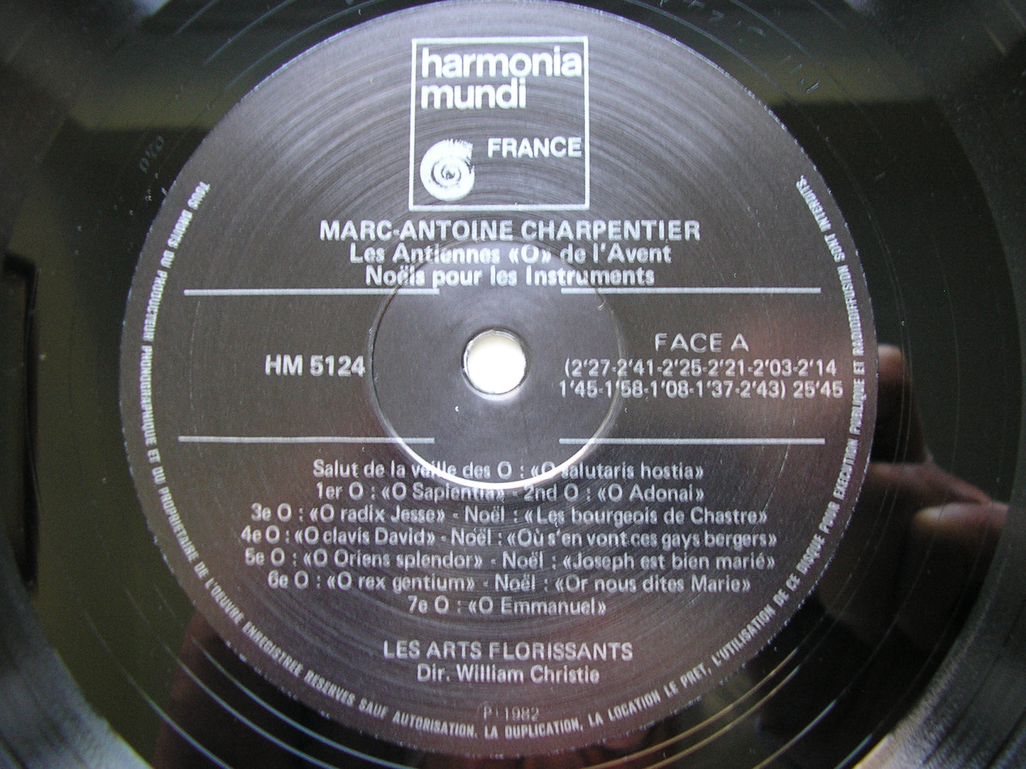 CHARPENTIER: LES ANTIENNES 'O' DE L'AVENT / CANTICUM IN NATIVITATEM DOMINI    LES ARTS FLORISSANTS / CHRISTIE    HM 5124