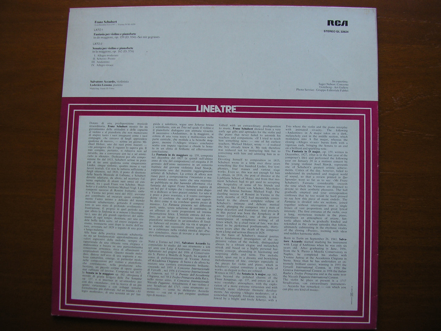 SCHUBERT: VIOLIN SONATA  D574 / FANTASIA  D934    SALVATORE ACCARDO / LODOVICO LESSONA    GL 32624