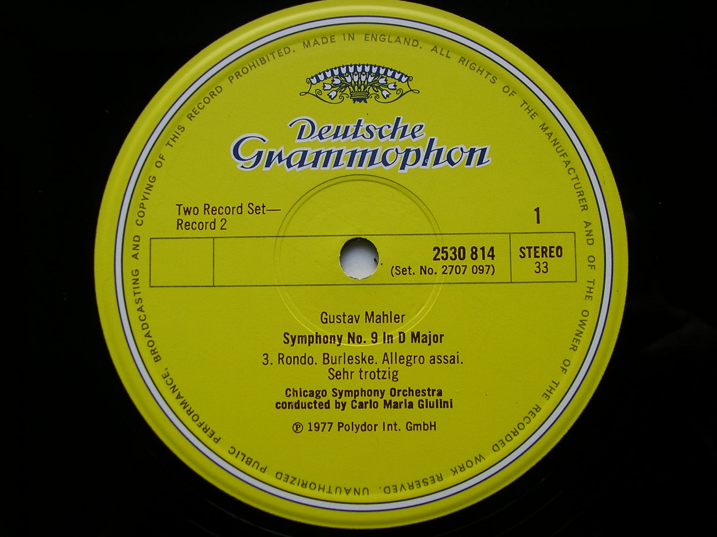 MAHLER: SYMPHONY No. 9      GIULINI / CHICAGO SYMPHONY    2707 097