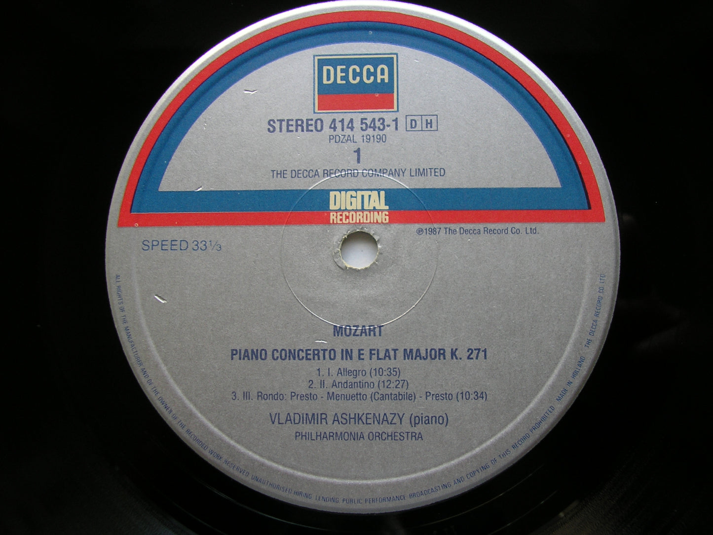 MOZART: THE PIANO CONCERTOS      VLADIMIR ASHKENAZY / PHILHARMONIA   10 LP