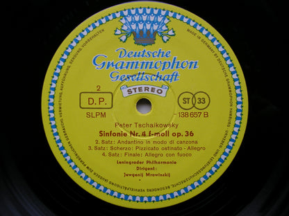 TCHAIKOVSKY: SYMPHONY No. 4  MRAVINSKY / LENINGRAD PHILHARMONIC  138 657