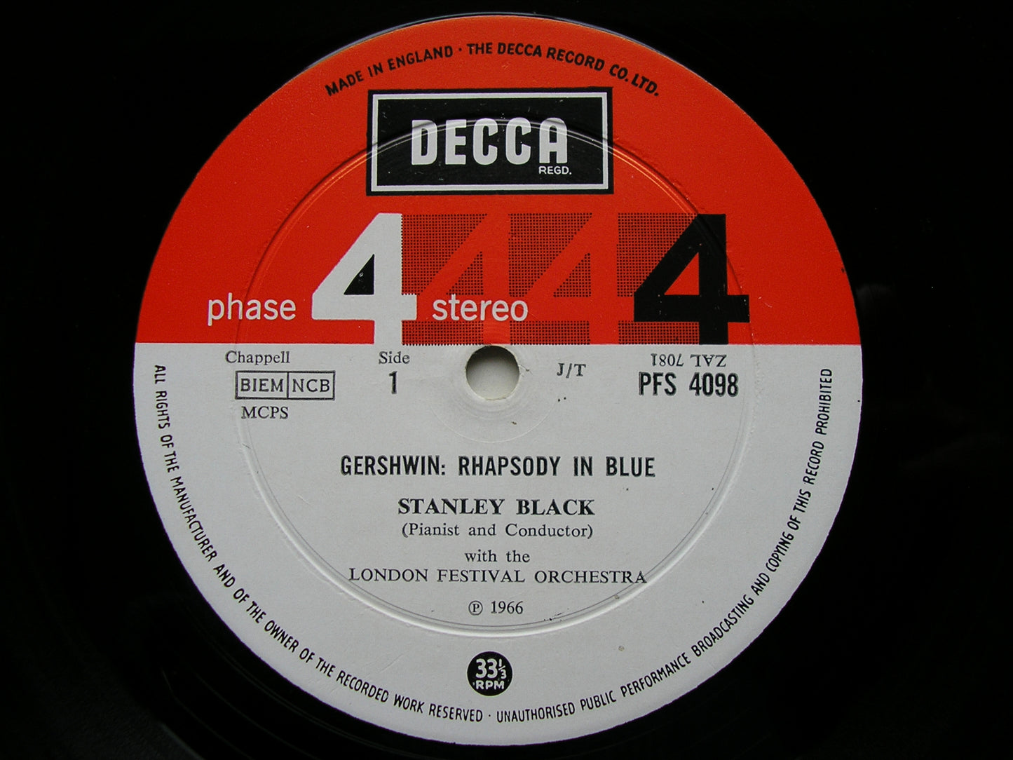 GERSHWIN: RHAPSODY IN BLUE / AN AMERICAN IN PARIS  BLACK / LONDON FESTIVAL ORCHESTRA  PFS 4098