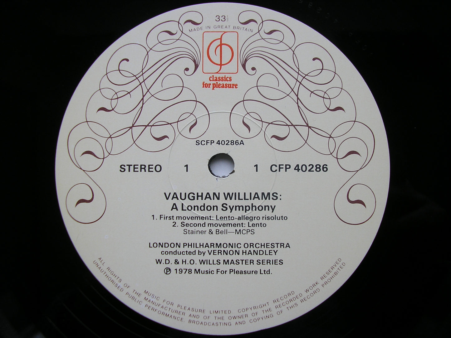 VAUGHAN WILLIAMS: A LONDON SYMPHONY    HANDLEY / LONDON PHILHARMONIC    CFP 40286