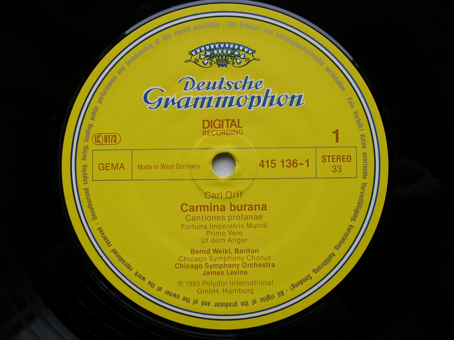 ORFF: CARMINA BURANA  SOLOISTS / CHICAGO SYMPHONY / LEVINE   415 136