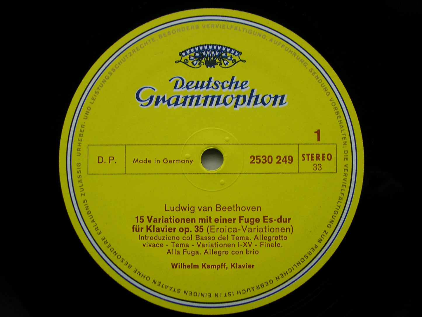 BEETHOVEN: EROICA VARIATIONS / 6 VARIATIONS Op. 34 / 32 VARIATIONS Wo080    WILHELM KEMPFF   2530 249