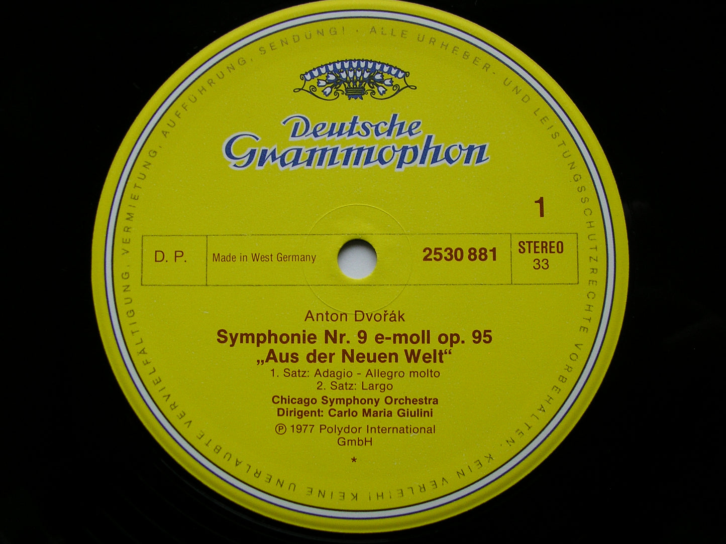 DVORAK: SYMPHONY No. 9 'New World'  GIULINI / CHICAGO SYMPHONY  2530 881