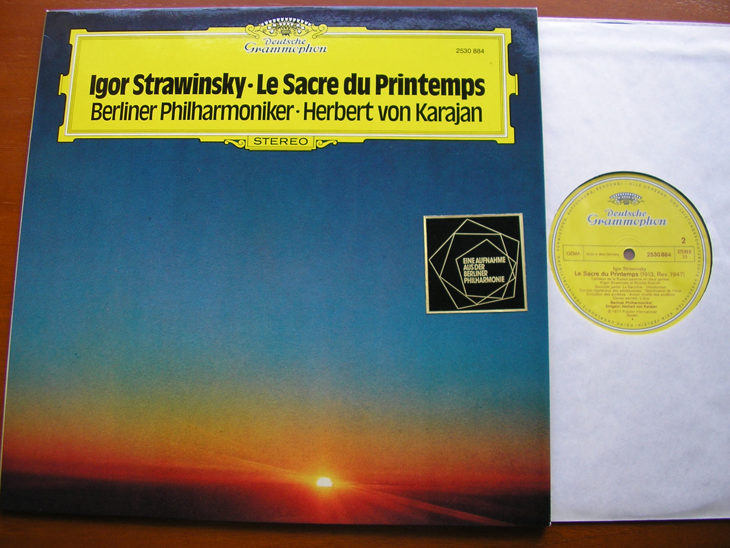 STRAVINSKY: THE RITE OF SPRING    KARAJAN / BERLIN PHILHARMONIC   2530 884
