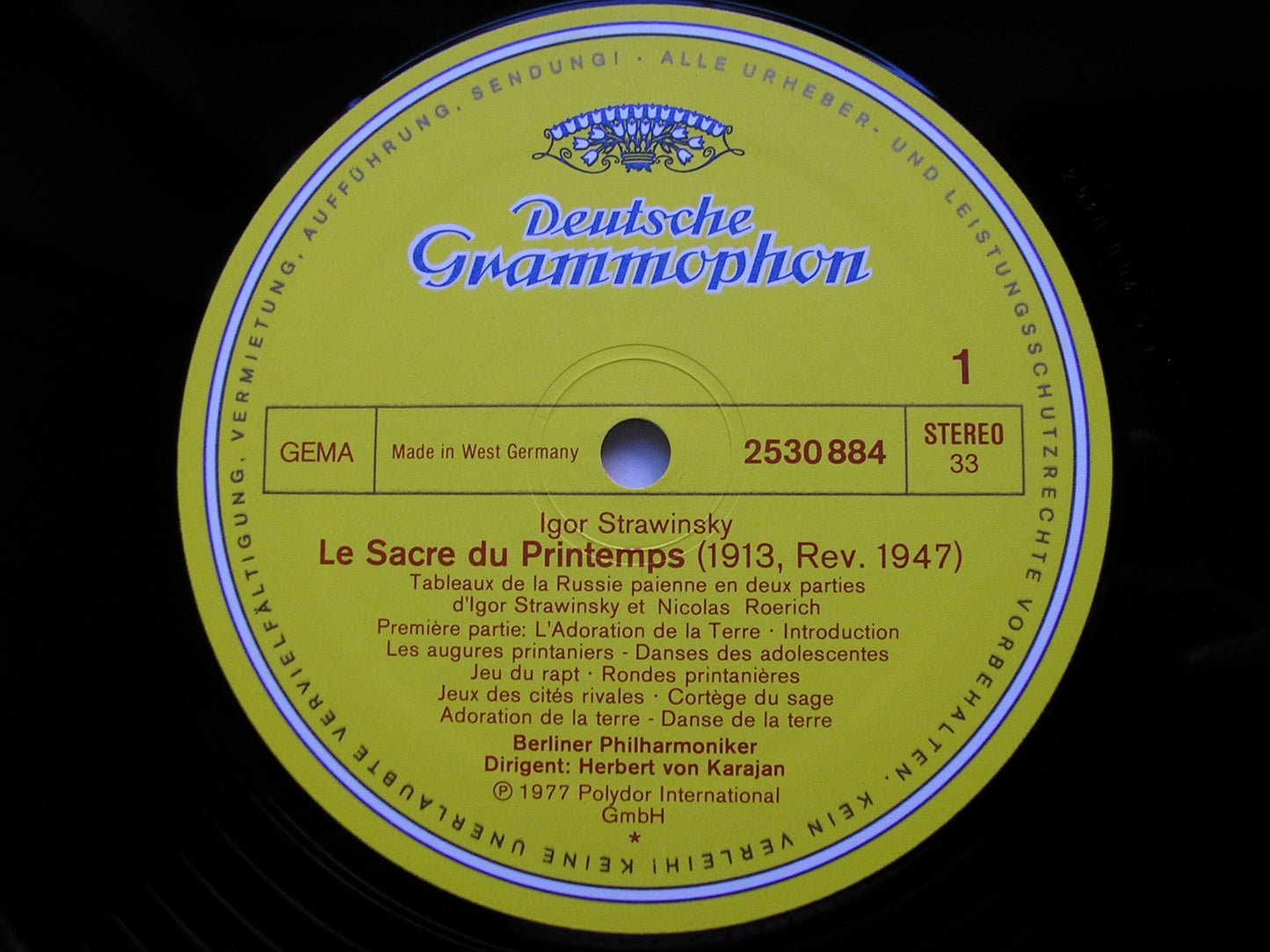 STRAVINSKY: THE RITE OF SPRING    KARAJAN / BERLIN PHILHARMONIC   2530 884