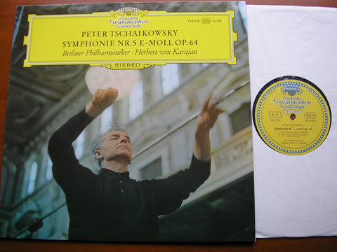 TCHAIKOVSKY: SYMPHONY No. 5     KARAJAN / BERLIN PHILHARMONIC  139 018