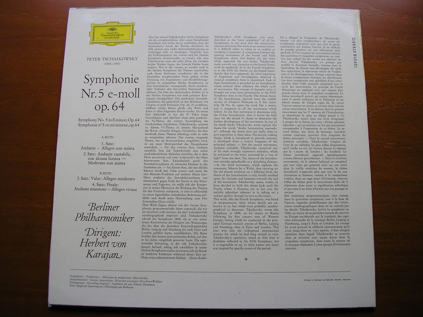 TCHAIKOVSKY: SYMPHONY No. 5     KARAJAN / BERLIN PHILHARMONIC  139 018