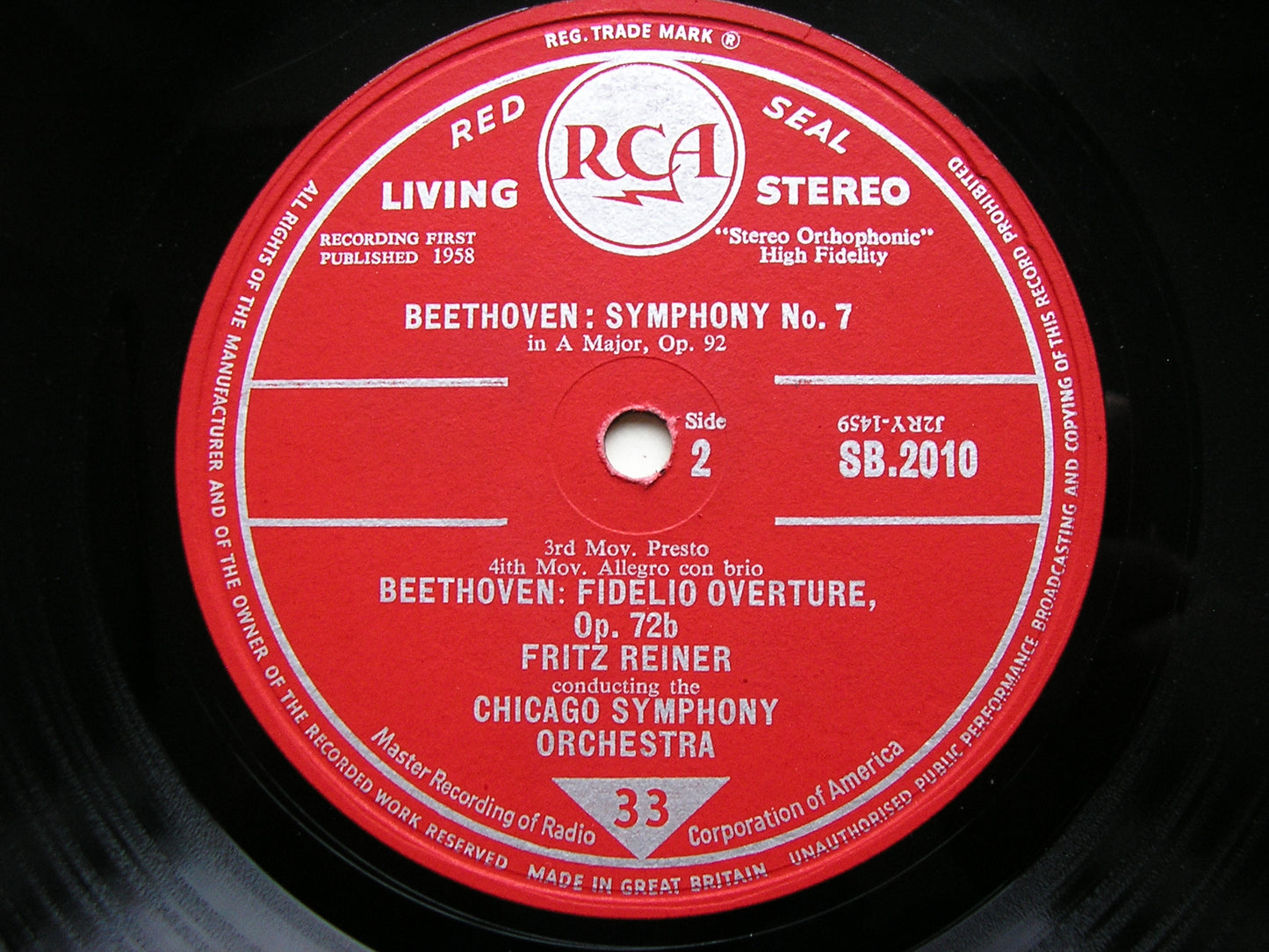 BEETHOVEN: SYMPHONY No. 7 / OVERTURE: Fidelio    REINER / CHICAGO SYMPHONY    SB 2010