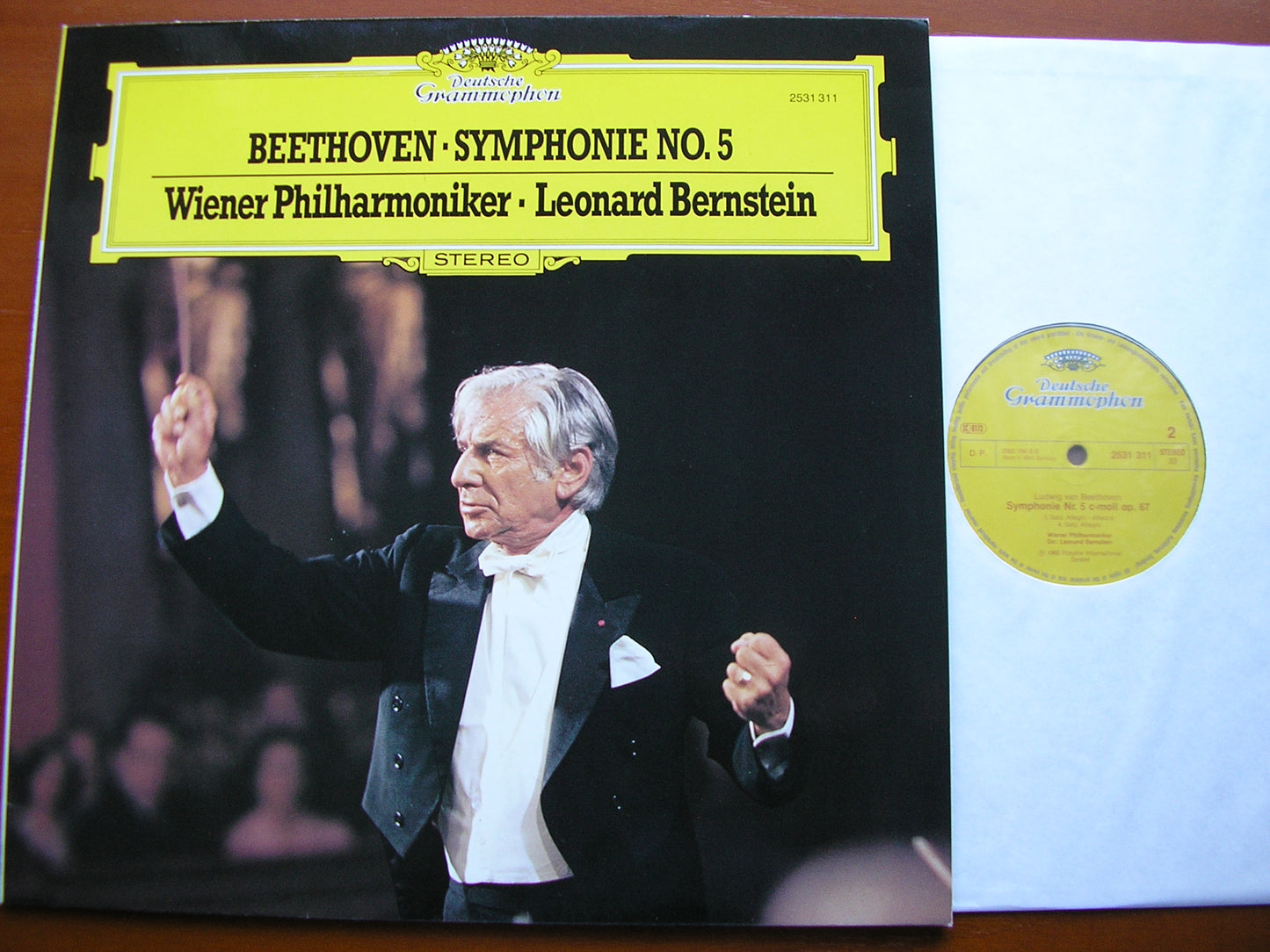 BEETHOVEN: SYMPHONY No. 5    BERNSTEIN / VIENNA PHILHARMONIC   2531 311