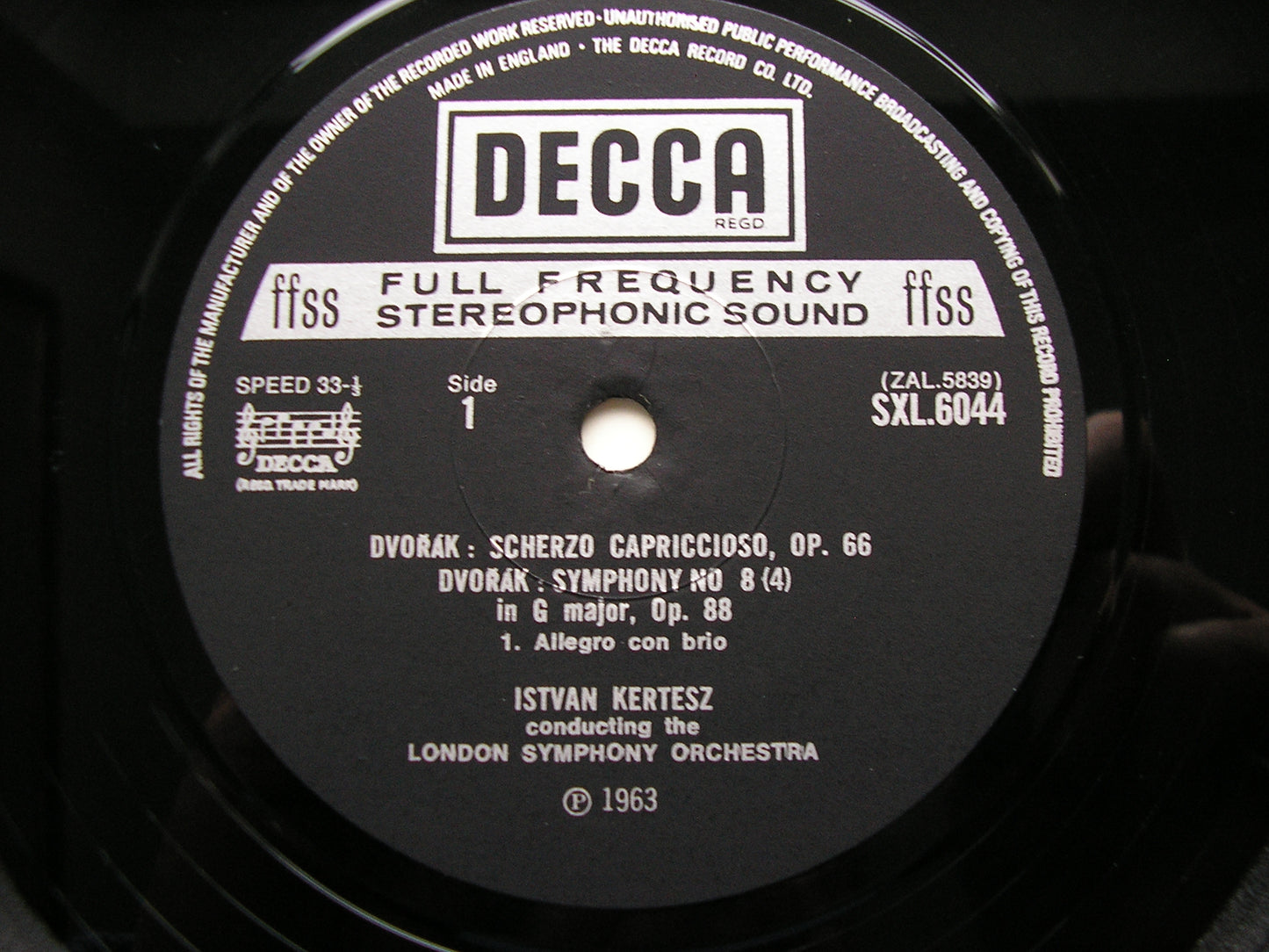 DVORAK: SYMPHONY No. 8 / SCHERZO CAPRICCIOSO    KERTESZ / LONDON SYMPHONY   SXL 6044