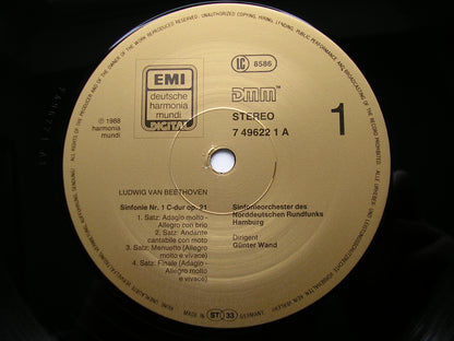 BEETHOVEN: SYMPHONIES Nos. 1 & 7   WAND / HAMBURG RADIO ORCHESTRA   749622